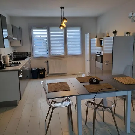 Entier 5 Personnes Avec Jardin